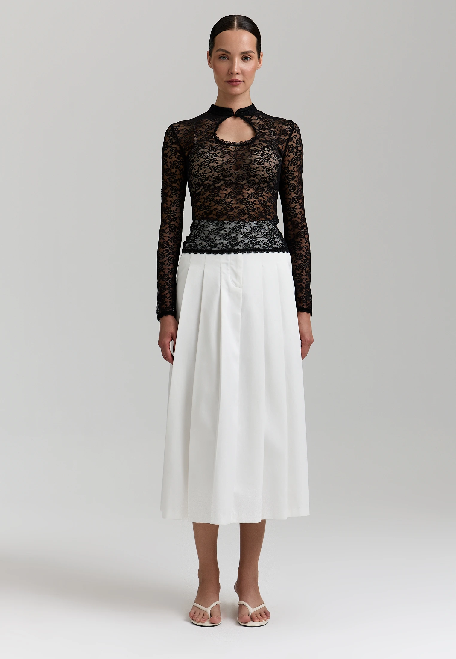 Lace High-Neck Blouse — Чёрный