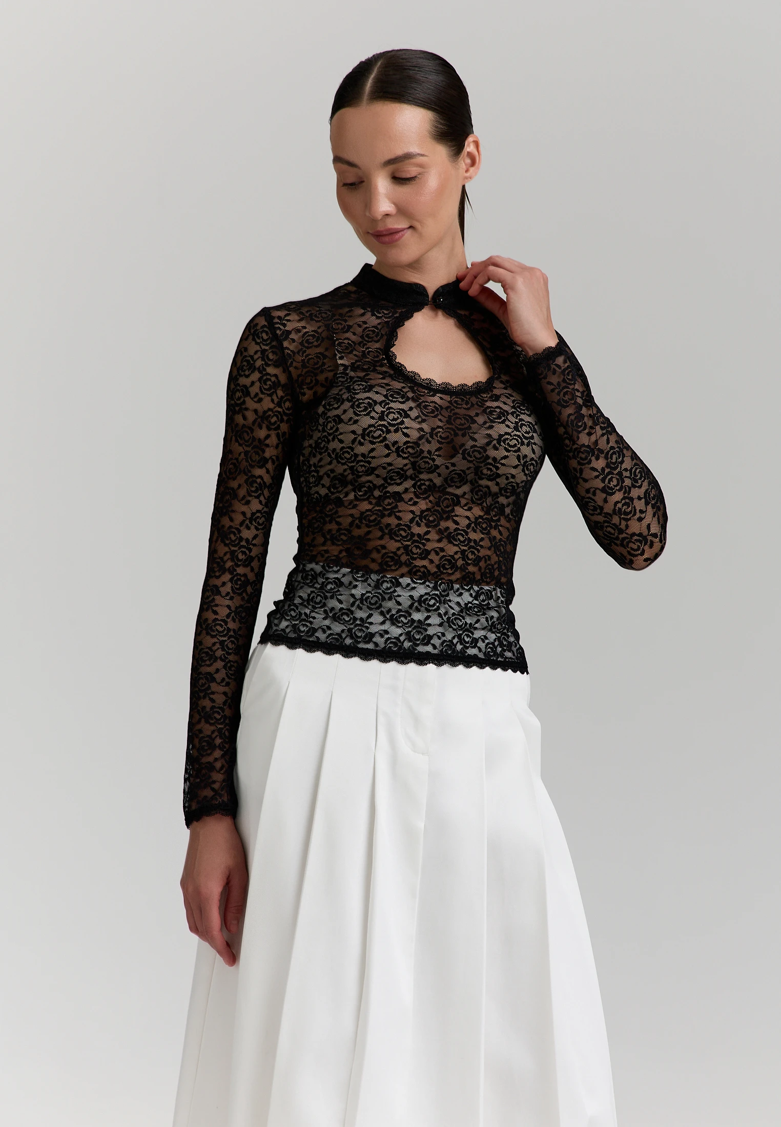 Lace High-Neck Blouse — Чёрный