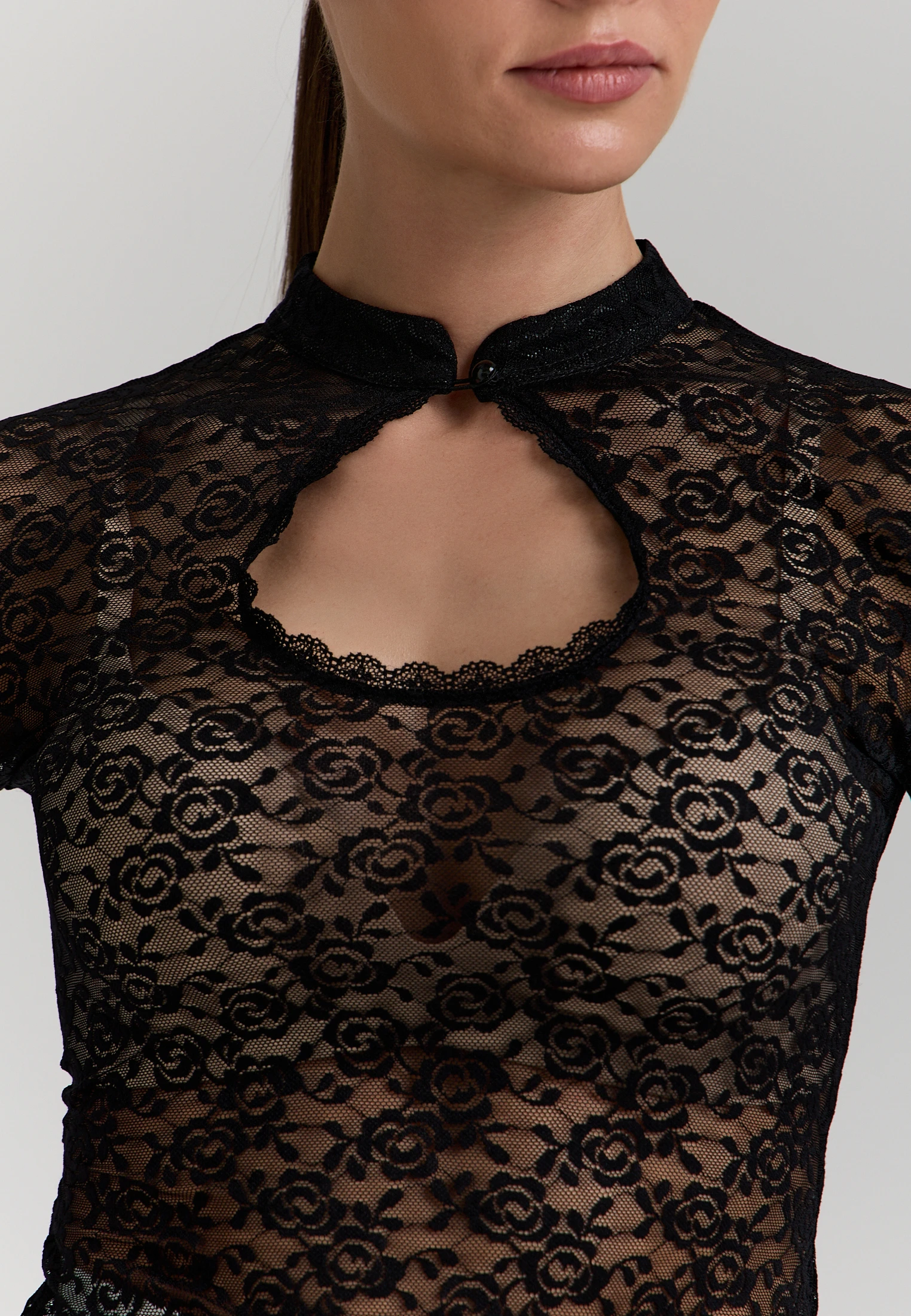 Lace High-Neck Blouse — Чёрный