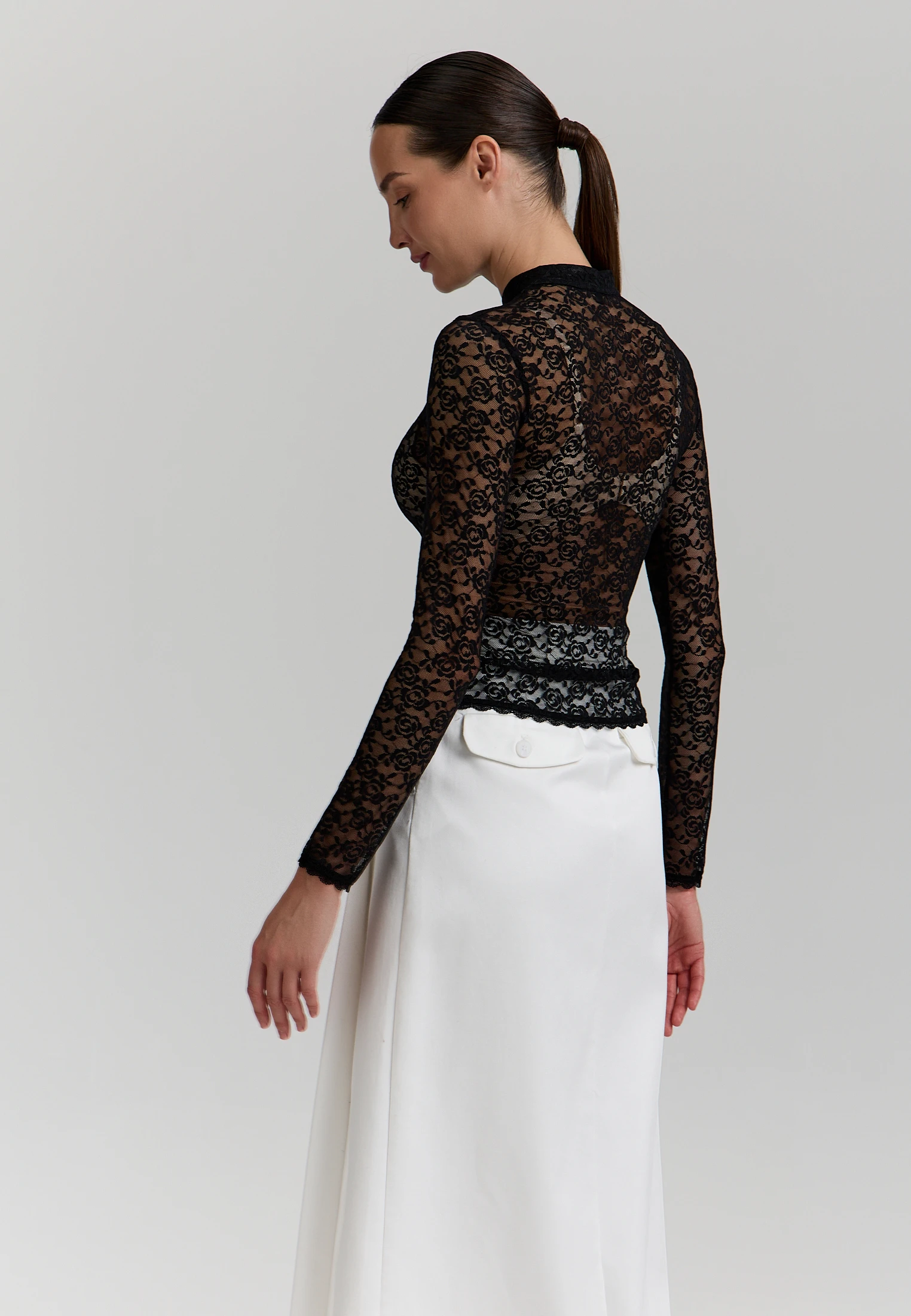 Lace High-Neck Blouse — Чёрный
