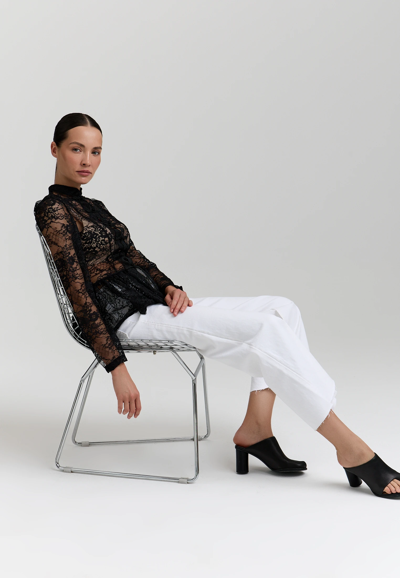 Lace Peplum Blouse — Чёрный