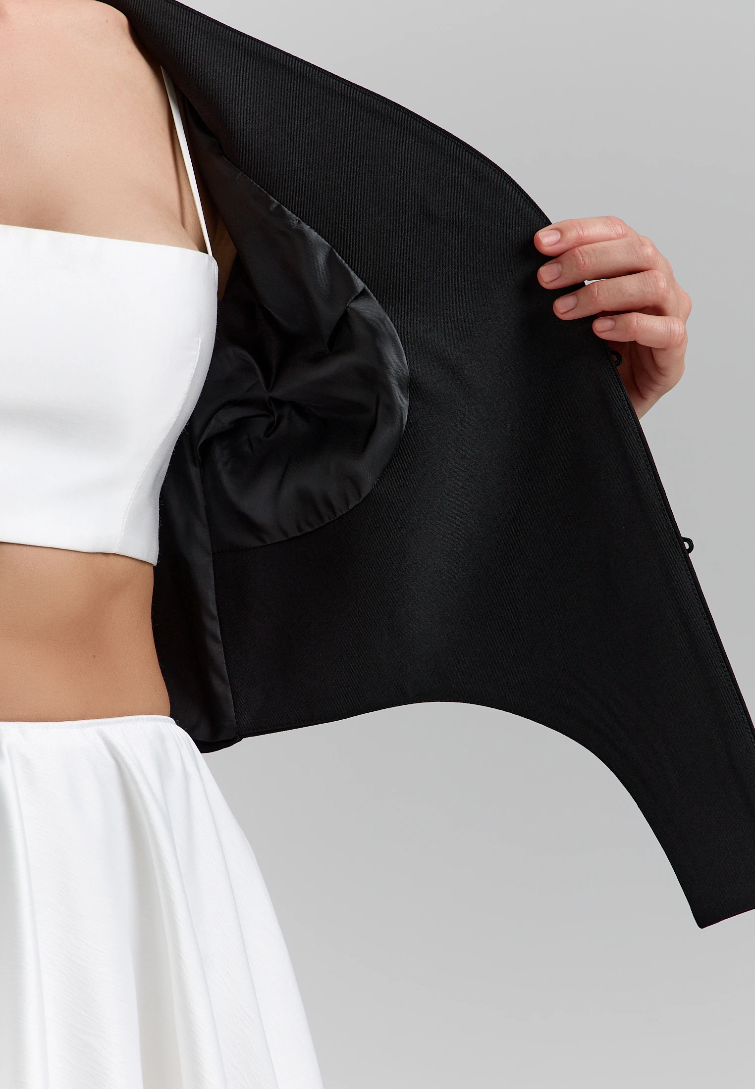Cropped Collarless Jacket — Чёрный