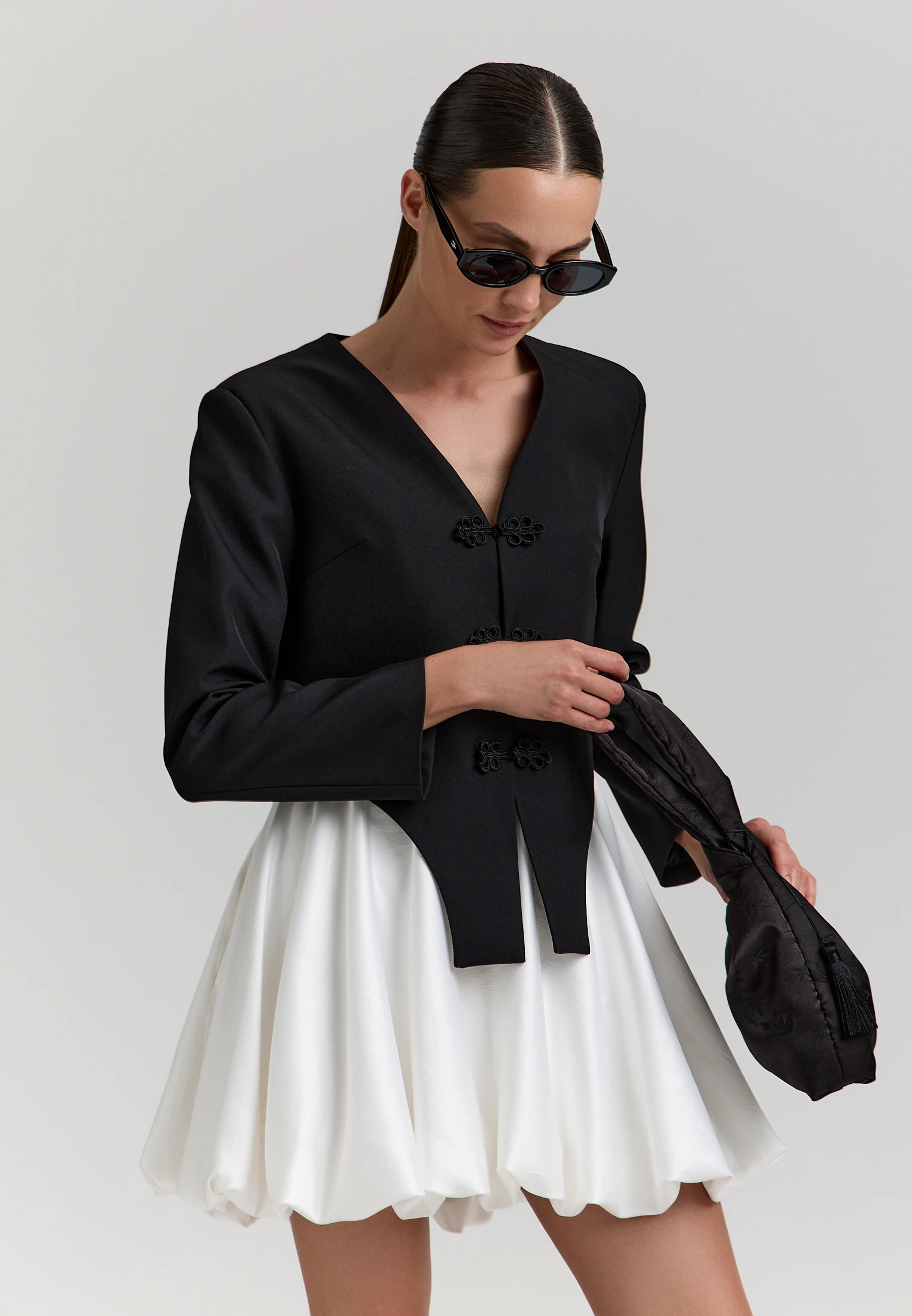 Cropped Collarless Jacket — Чёрный
