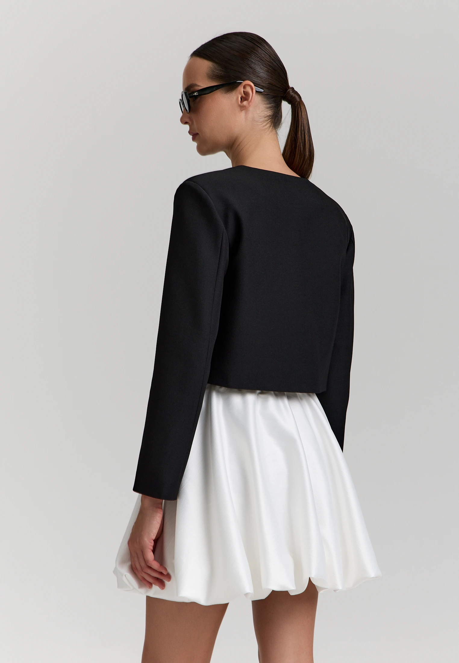Cropped Collarless Jacket — Чёрный