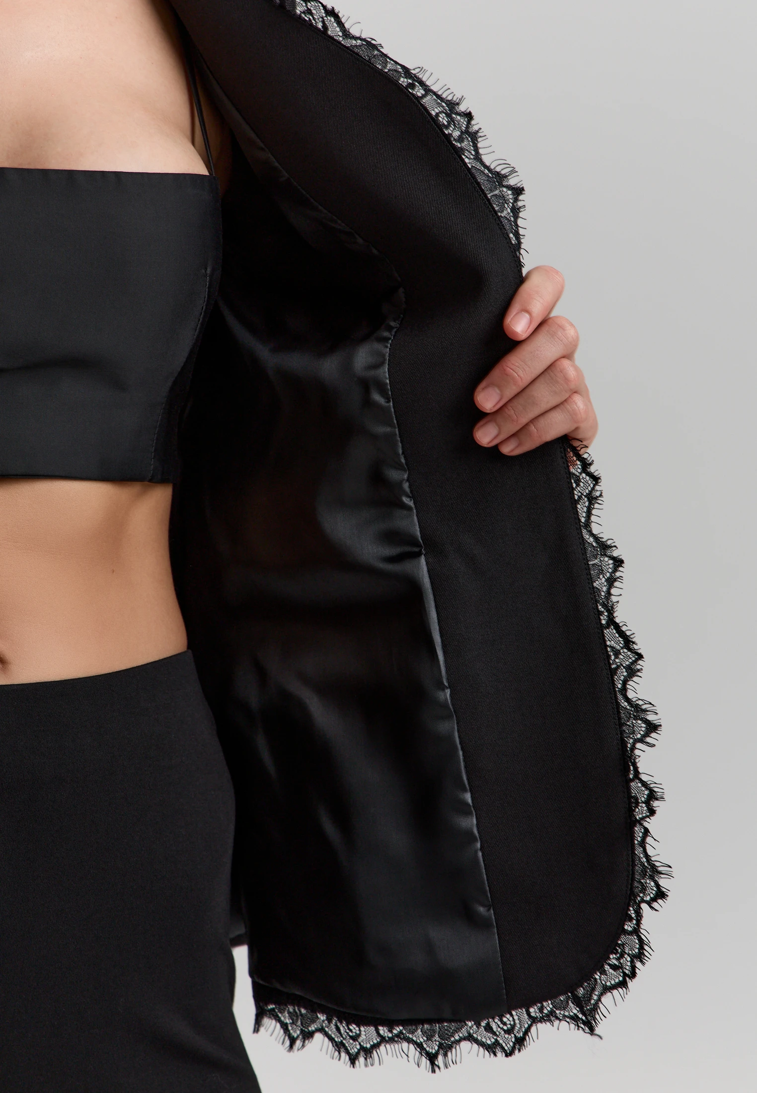 Lace-Trimmed Jacket — Чёрный