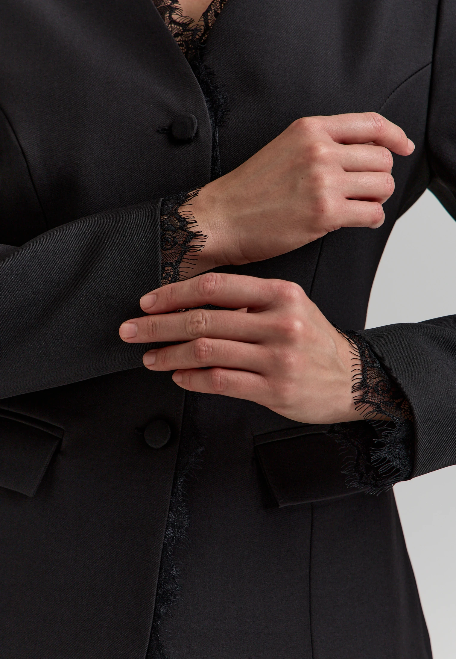 Lace-Trimmed Jacket — Чёрный