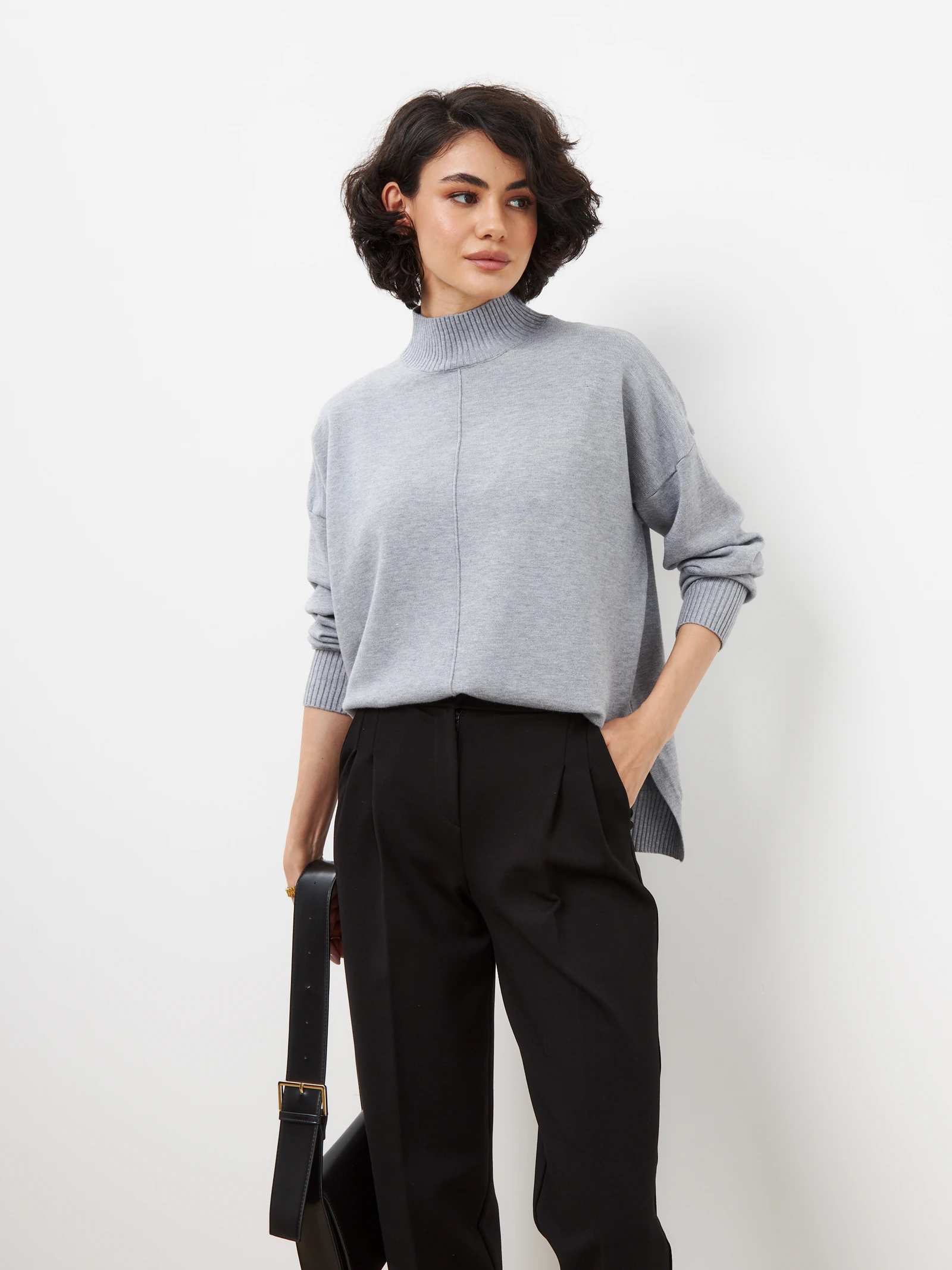 Mock-Neck Sweater — Светло-серый