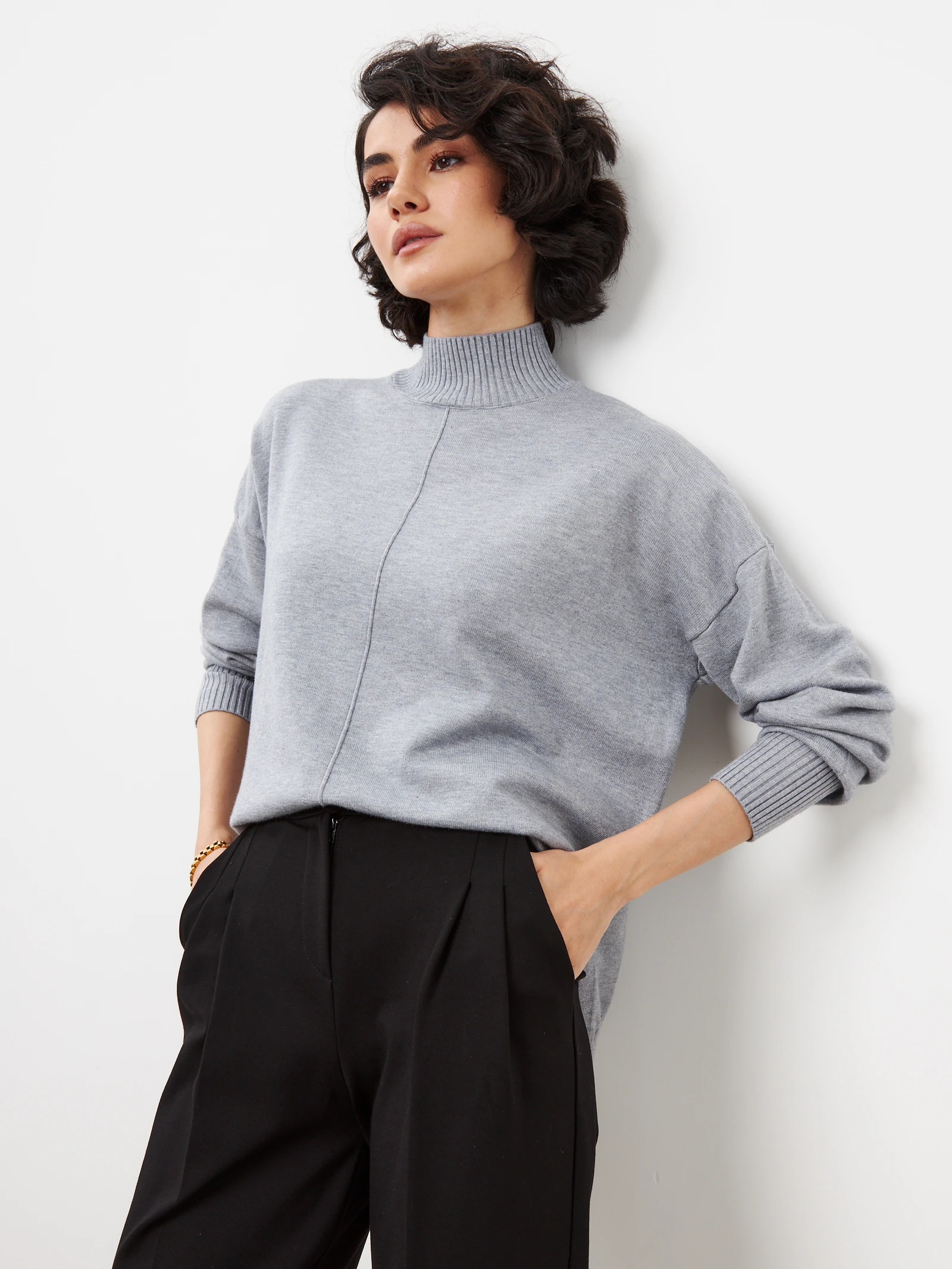 Mock-Neck Sweater — Светло-серый