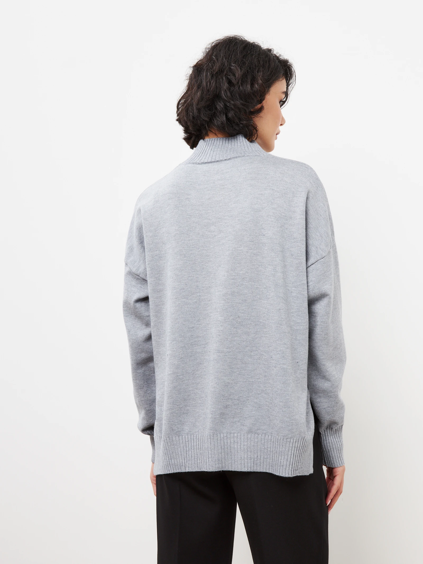 Mock-Neck Sweater — Светло-серый