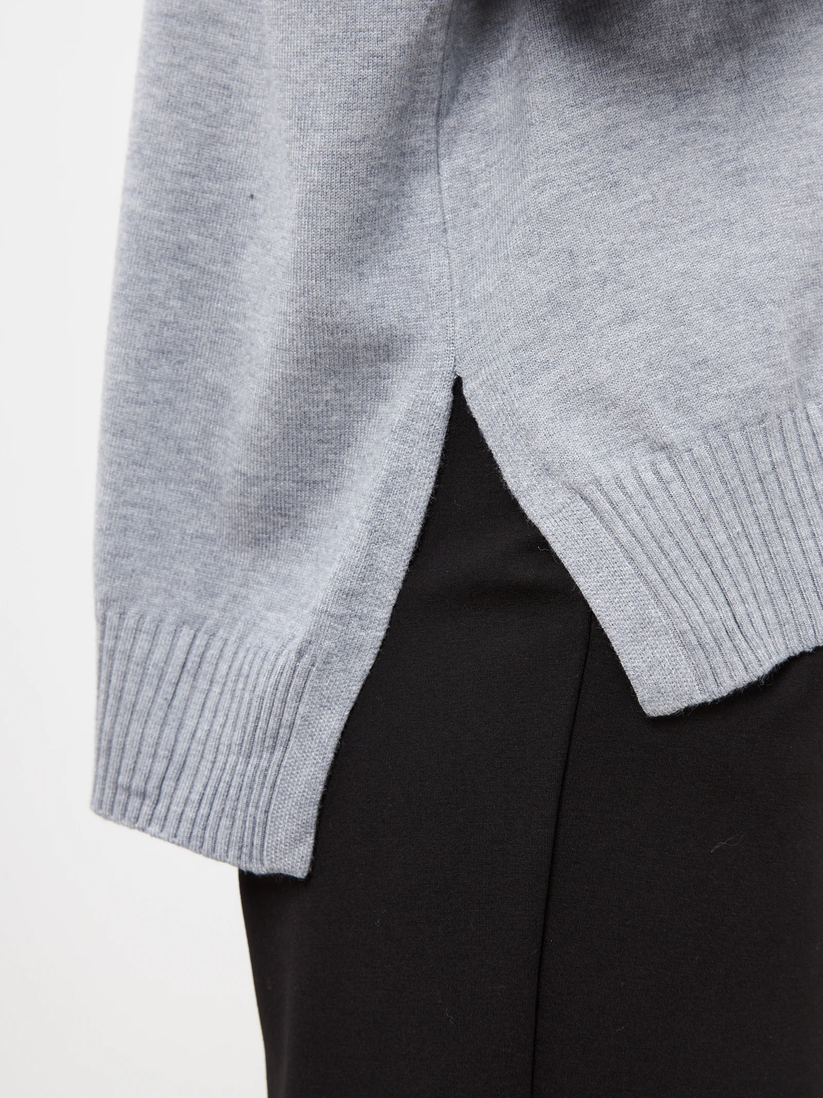Mock-Neck Sweater — Светло-серый