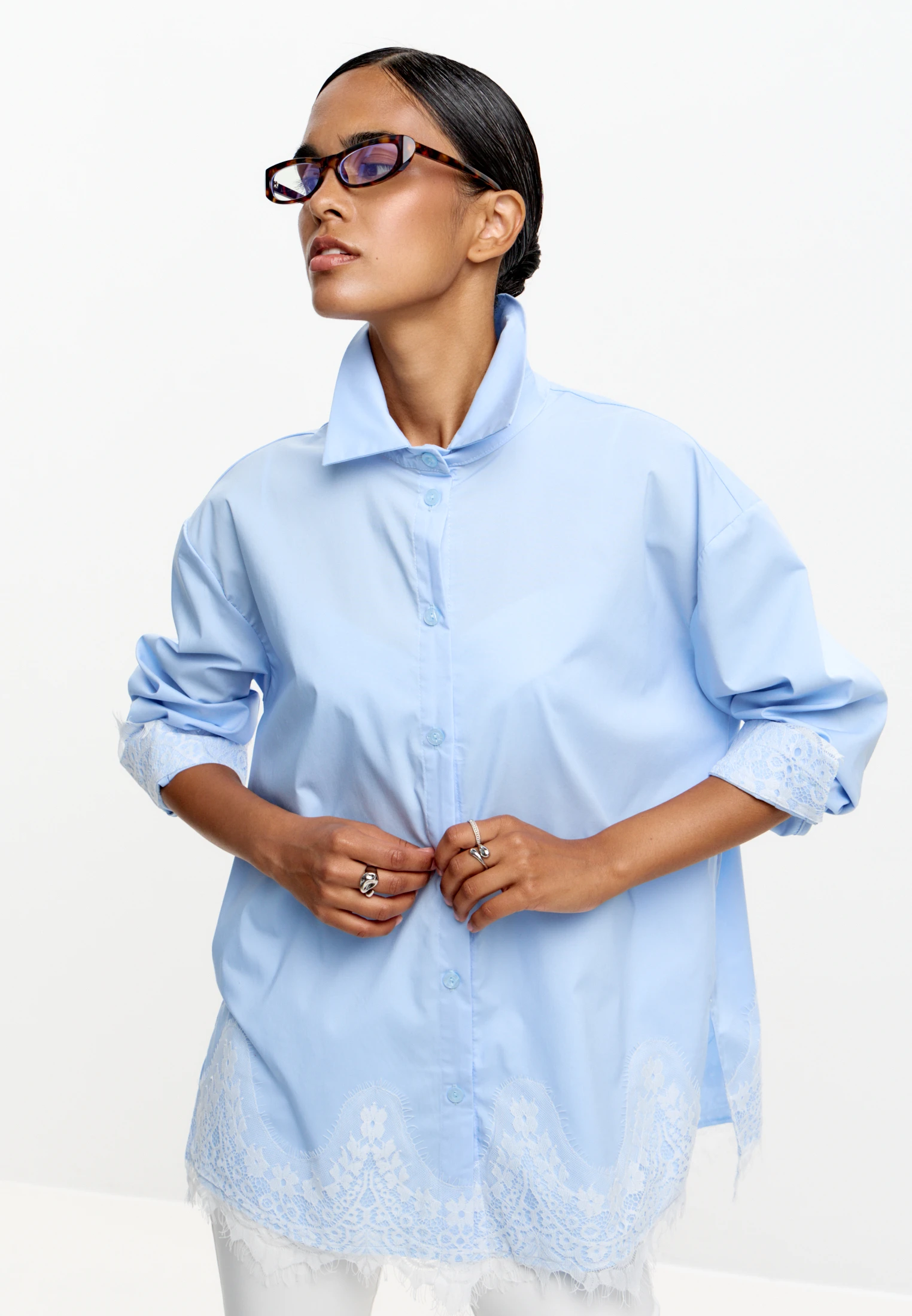 Oversized Lace-Hem Shirt — Голубой