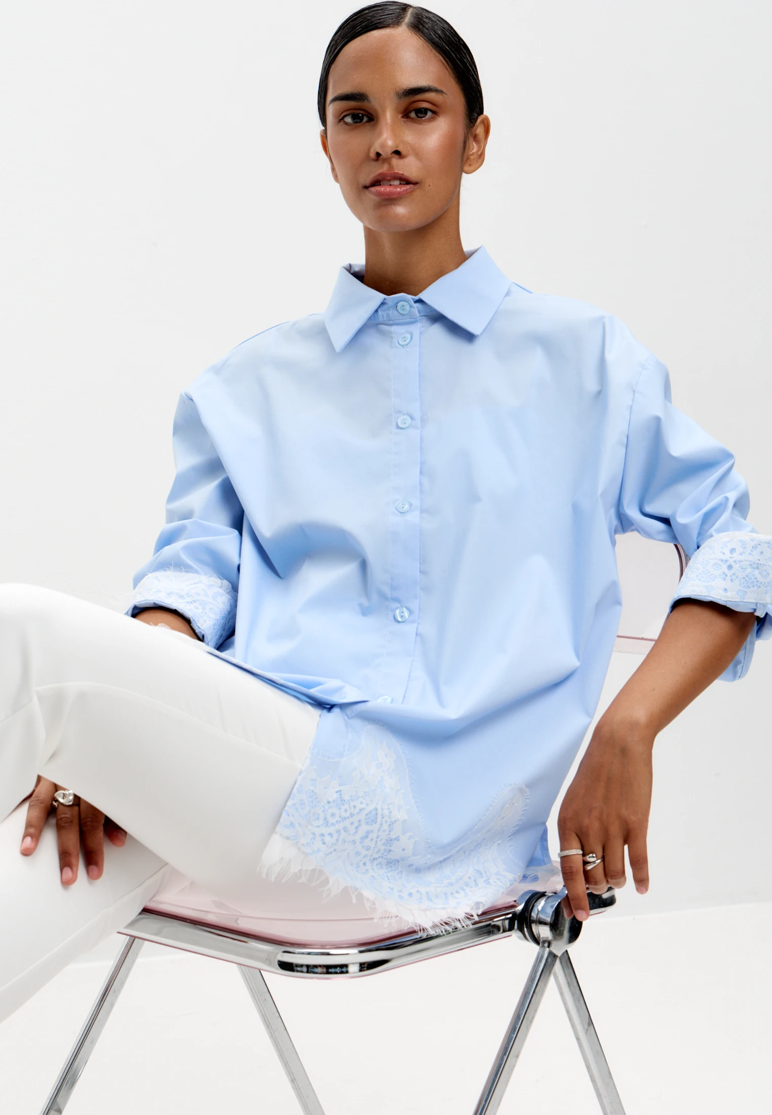 Oversized Lace-Hem Shirt — Голубой