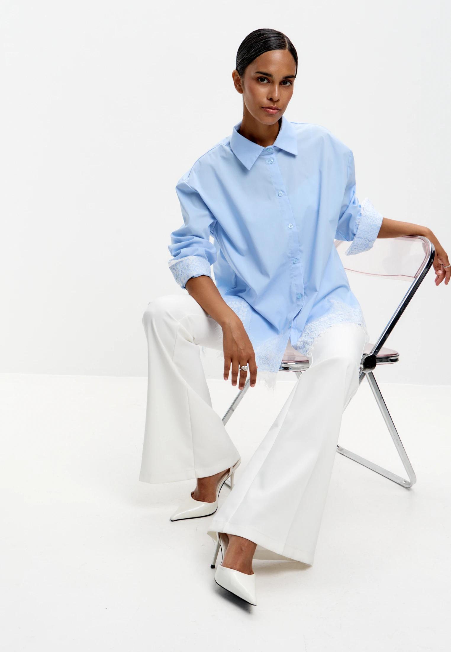 Oversized Lace-Hem Shirt — Голубой