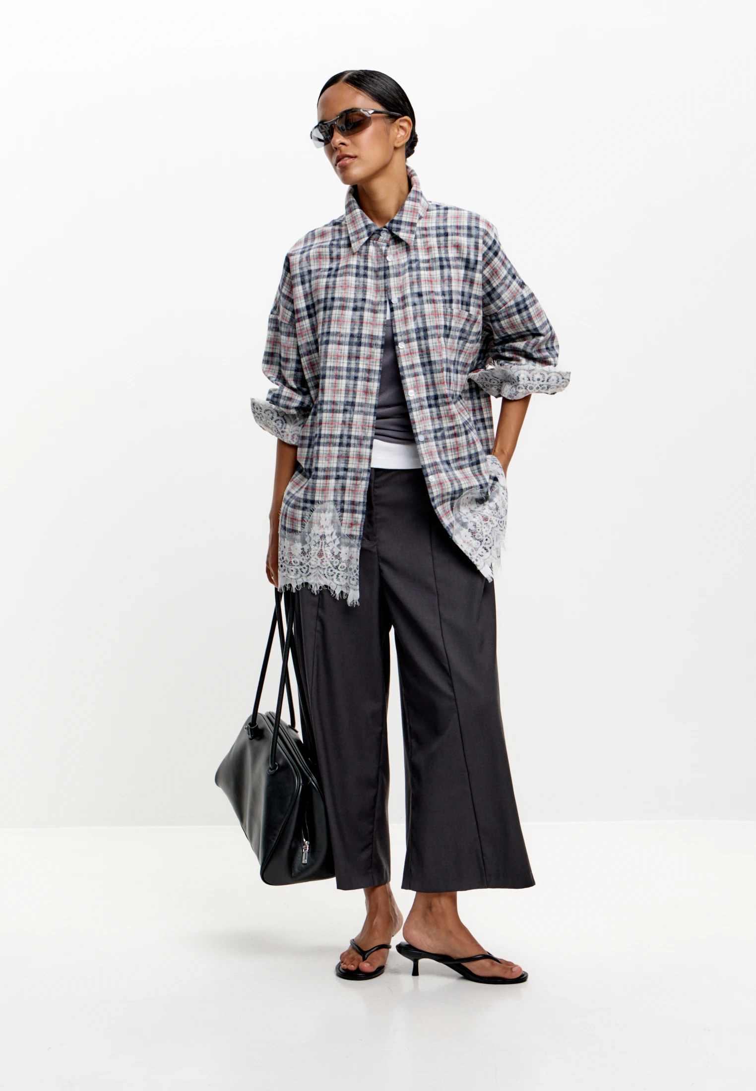 Checked Lace-Hem Shirt — Серая клетка