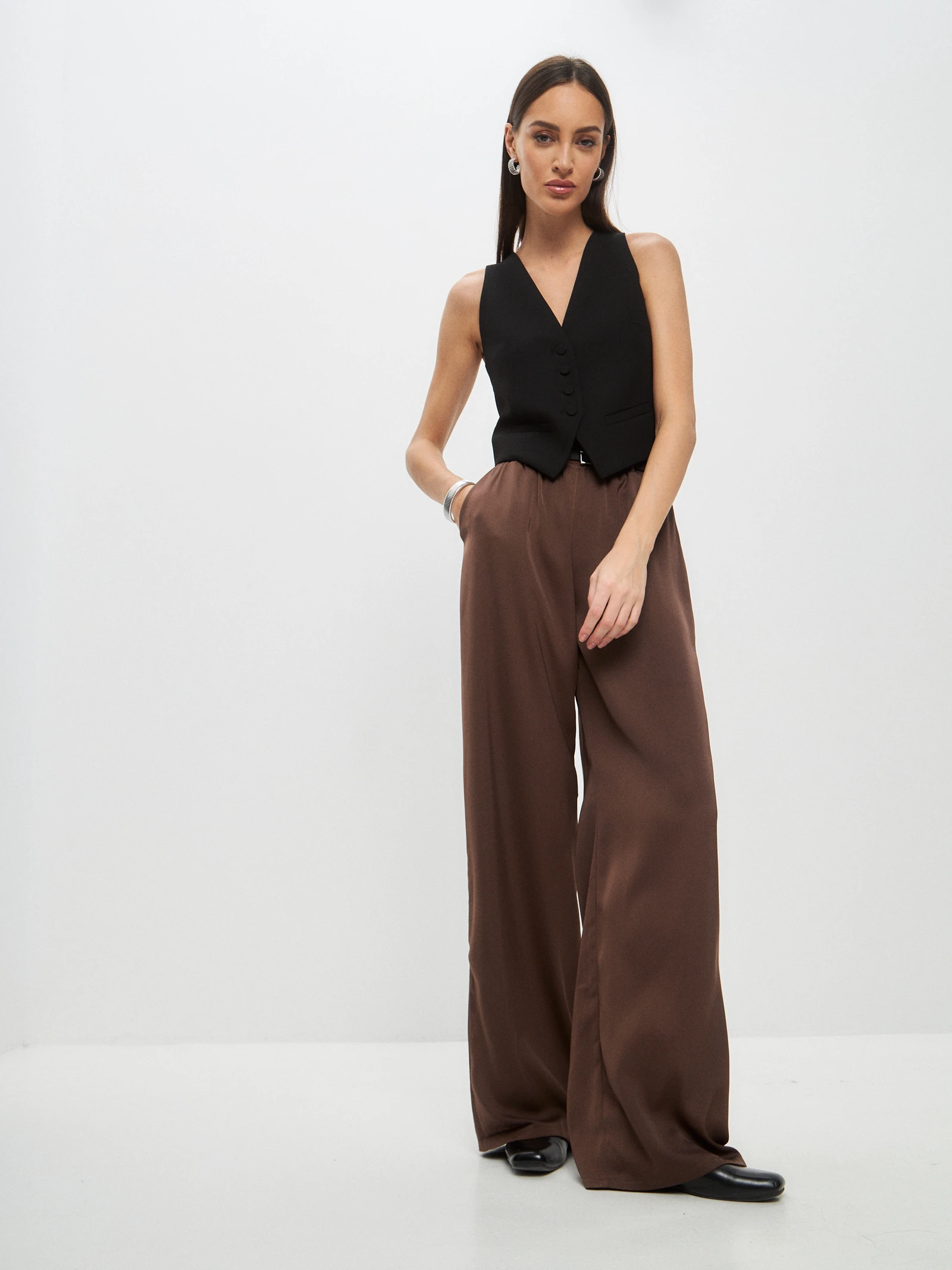 Wide-Leg Trousers — Тёмный шоколад